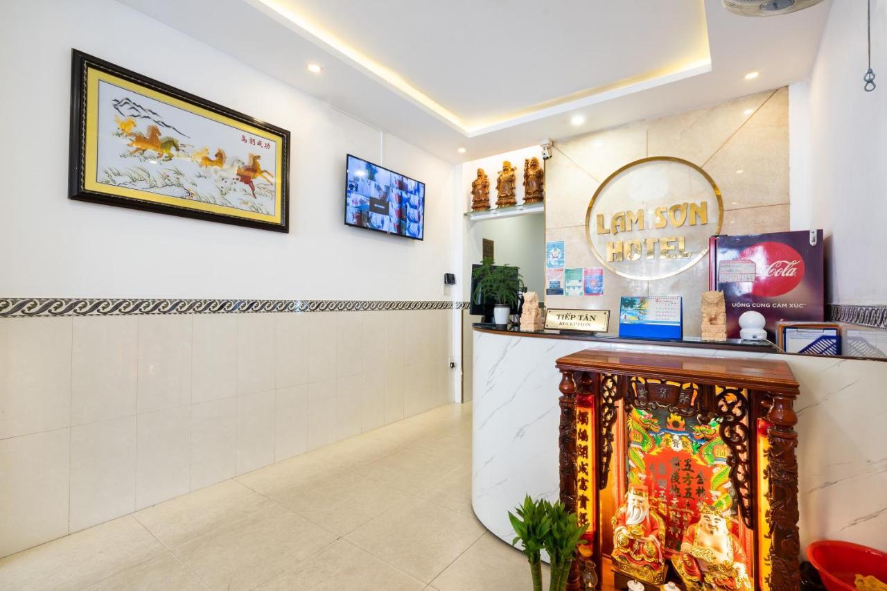 Hotel ân Tình